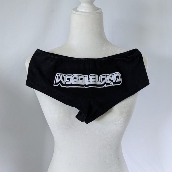 SOLD ON DEPOP - Picture 1 of 2